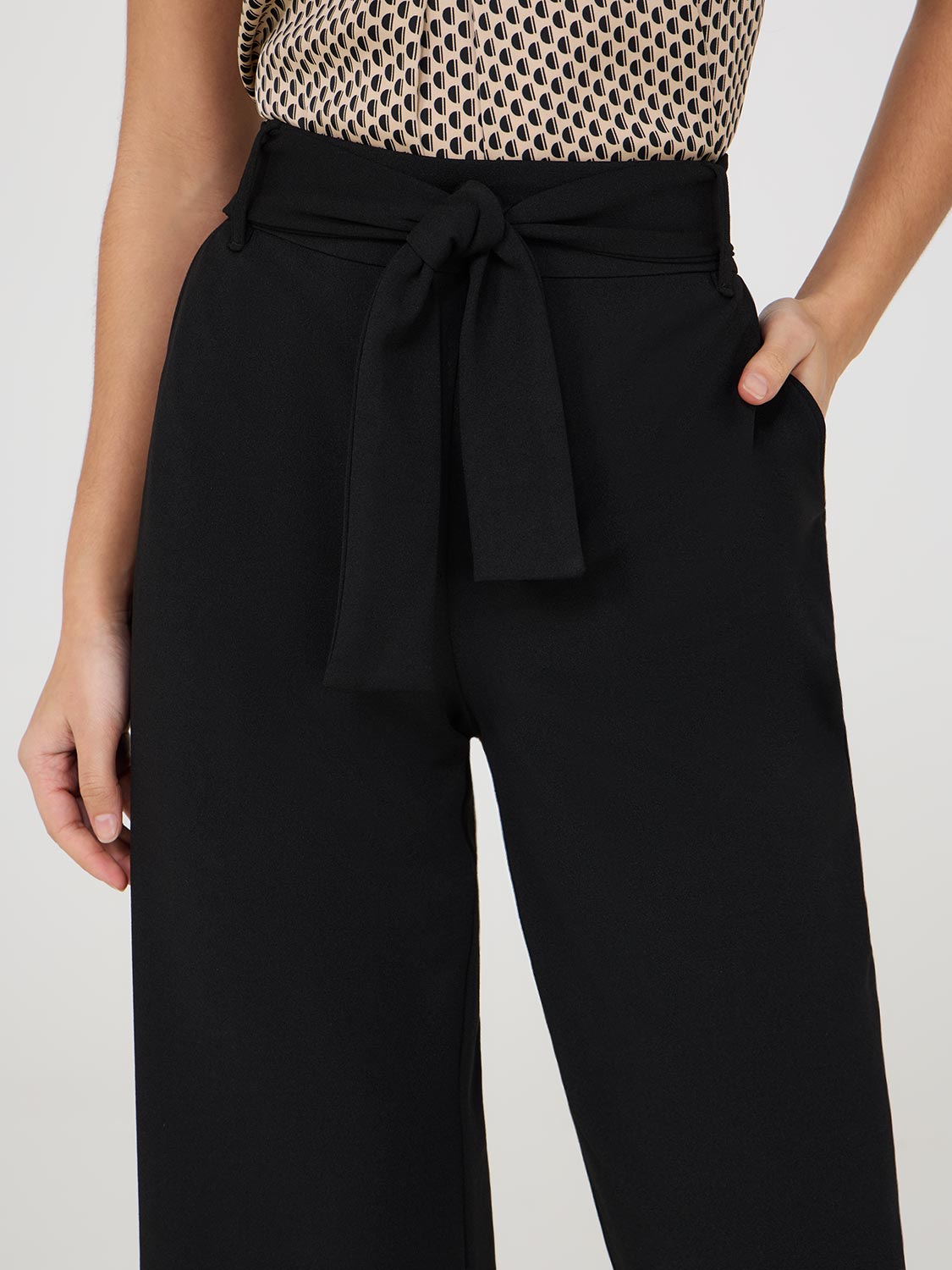Crepe Gaucho Pants With Sash
