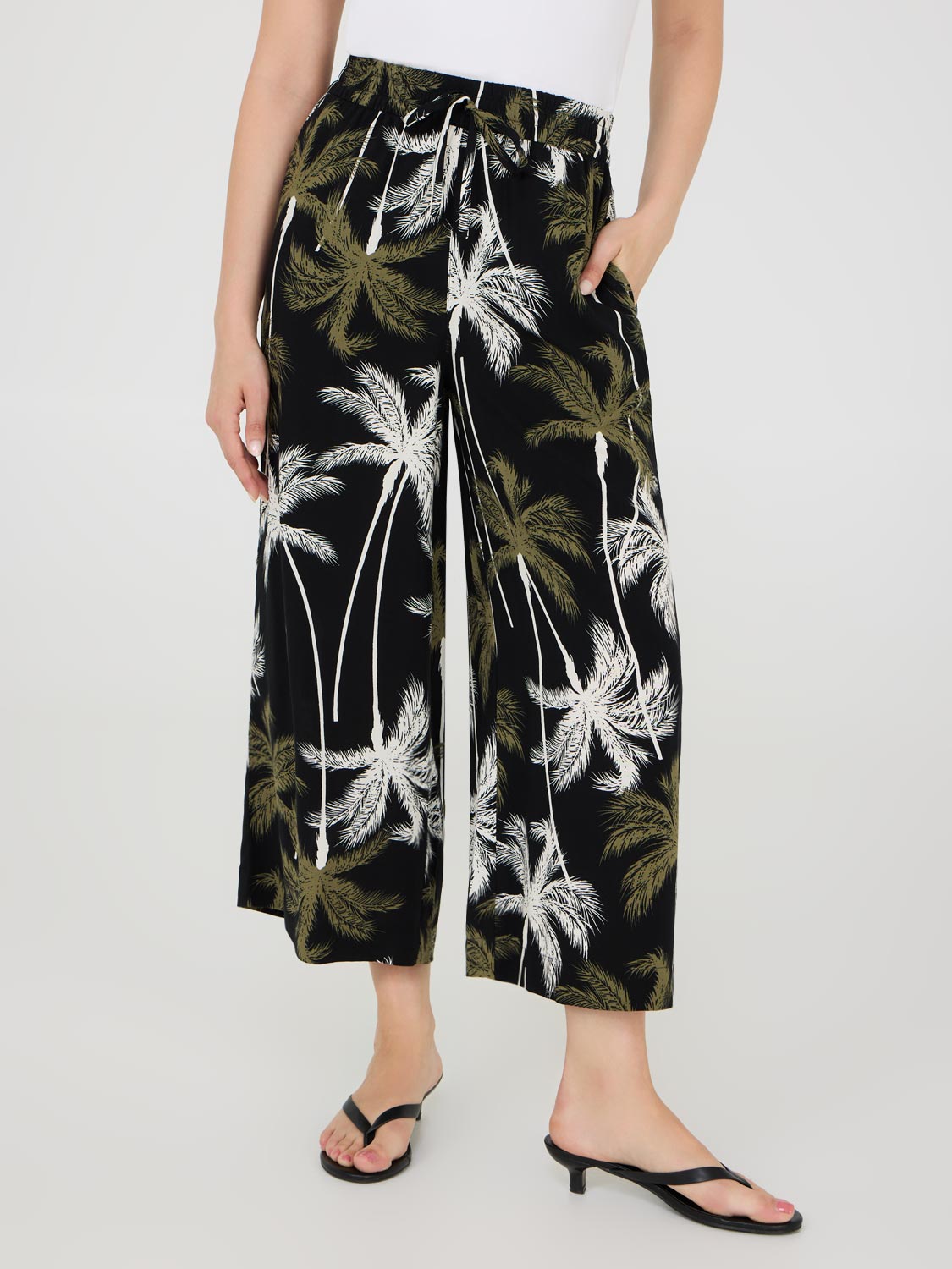 Tropical Print Wide-Leg Gaucho Pants