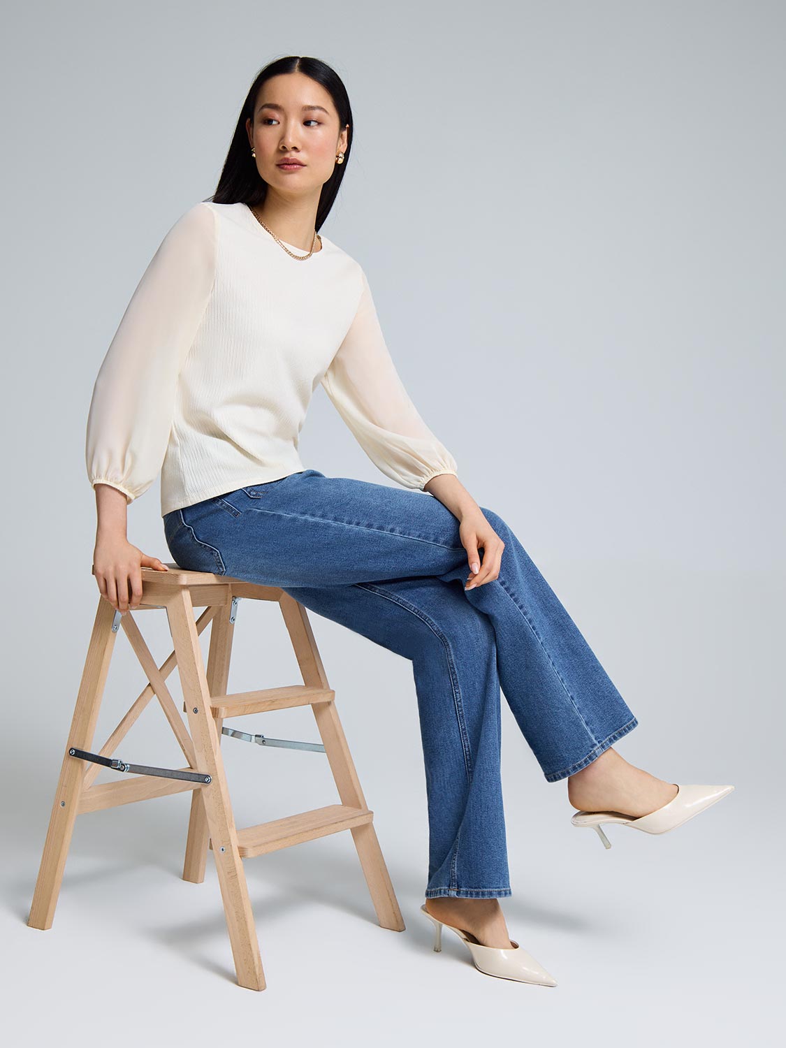 3/4 Balloon Sleeve Crew Neck Top