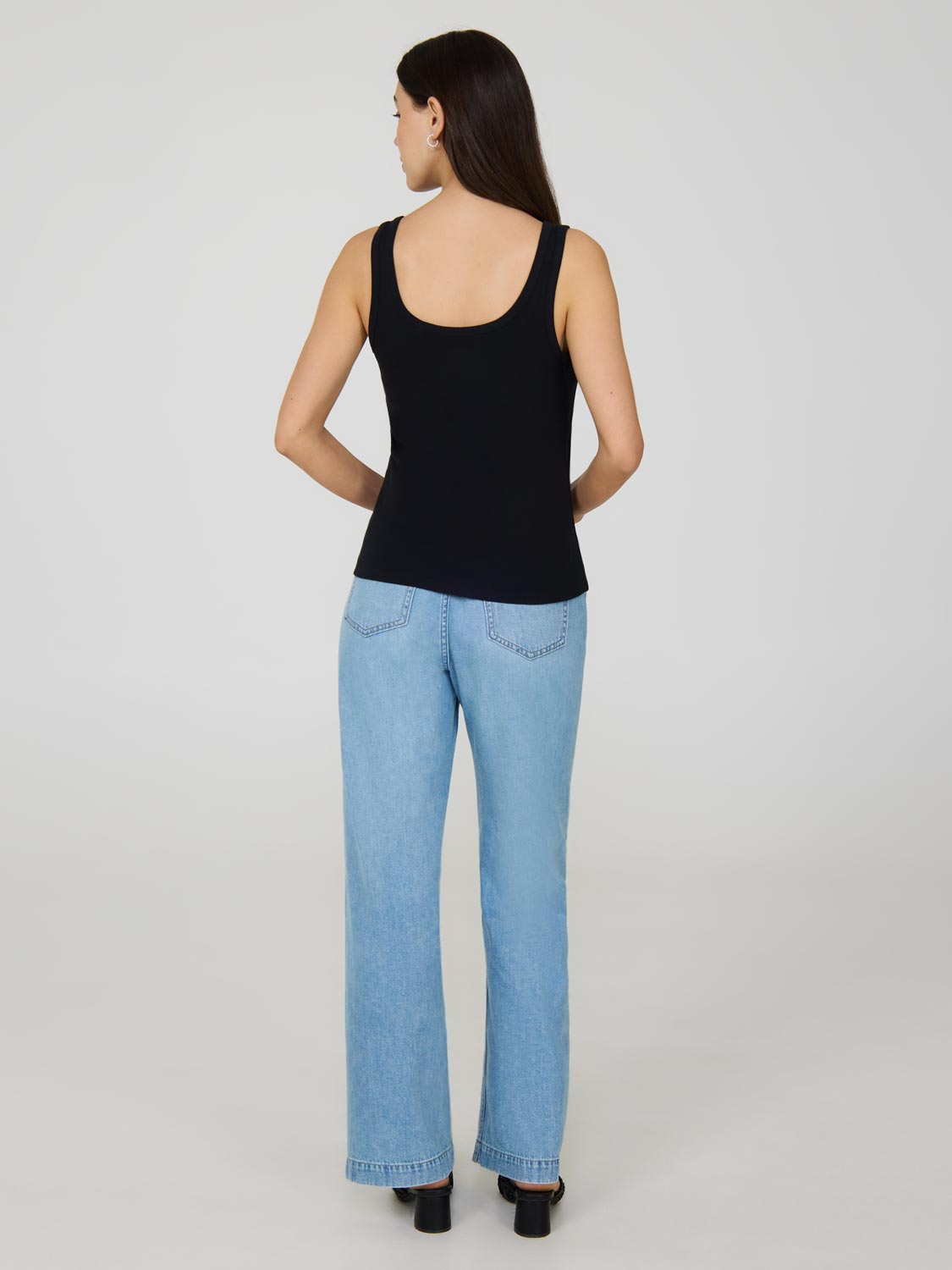 Scoop Neck Sleeveless Ribbed Top