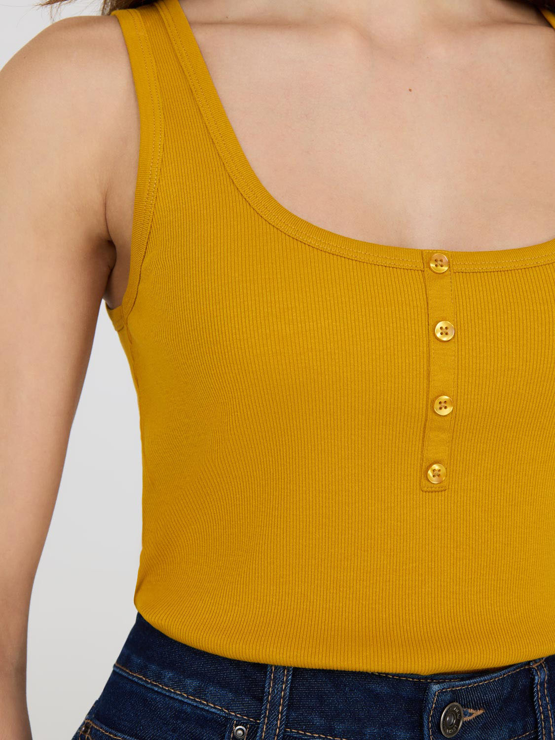 Scoop Neck Sleeveless Ribbed Top