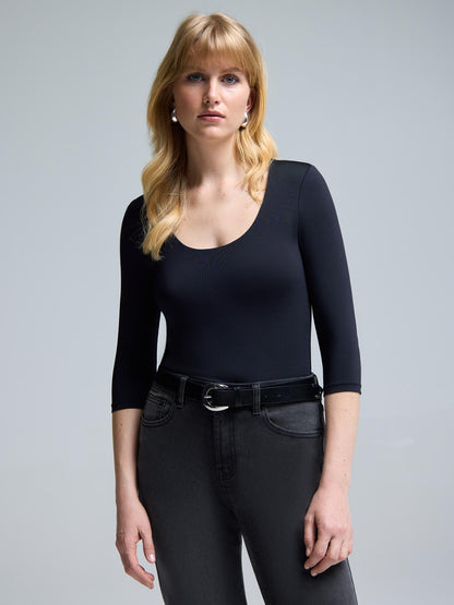 Scoop Neck 3/4 Sleeve T-Shirt