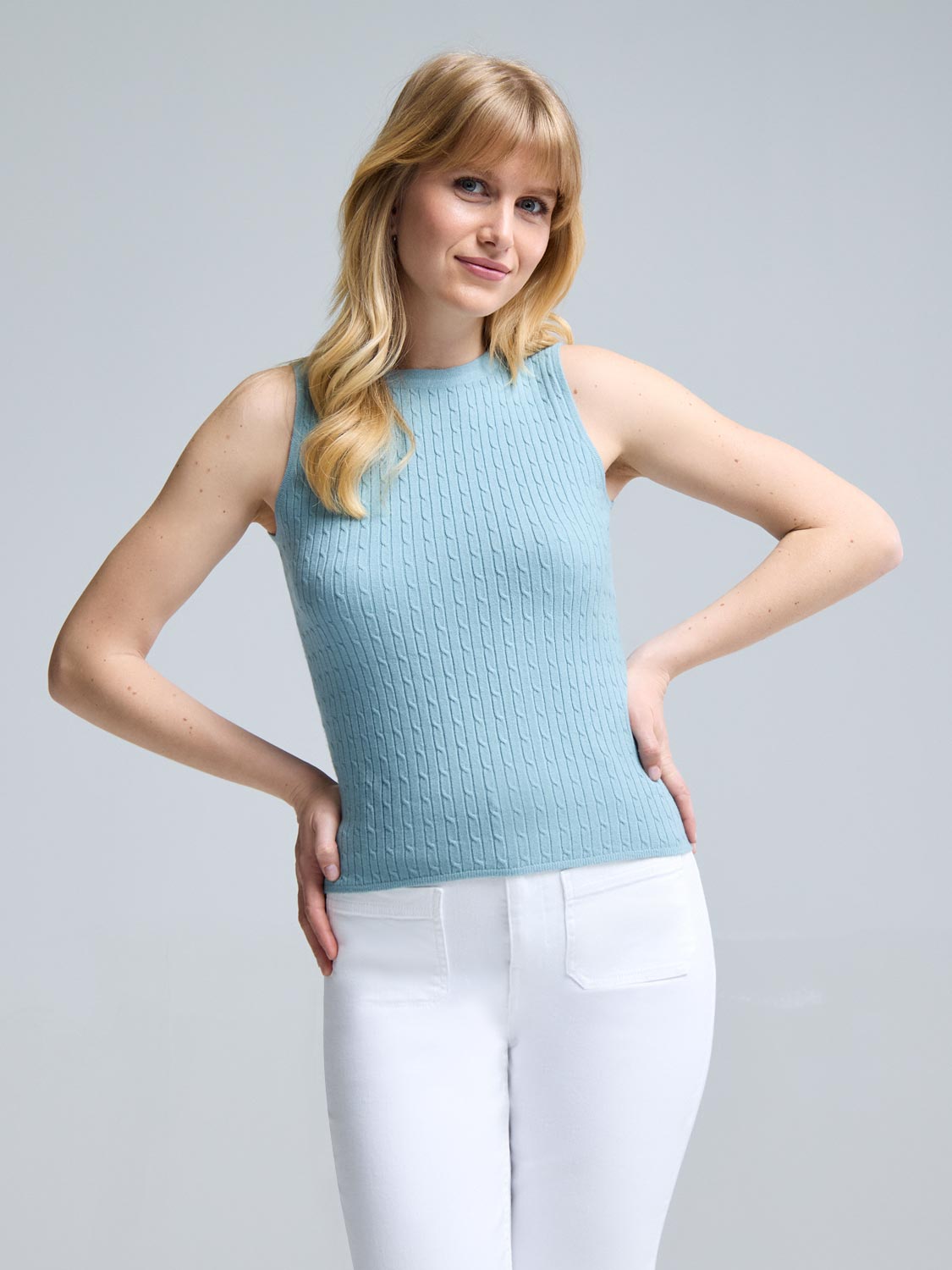Cable Knit Sleeveless Sweater