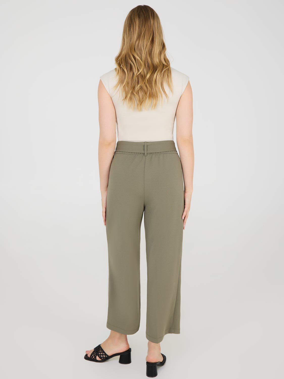 Crepe Gaucho Pants With Sash