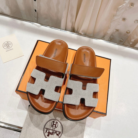 CHYPRE SANDAL BRIGHT BROWN LAMBSKIN AND SILVER DENIM