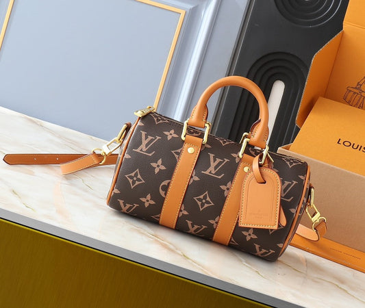 Louis Vuitton KEEPALL BANDOULI_RE 25 Hand bag 25 x 15 x 11cm