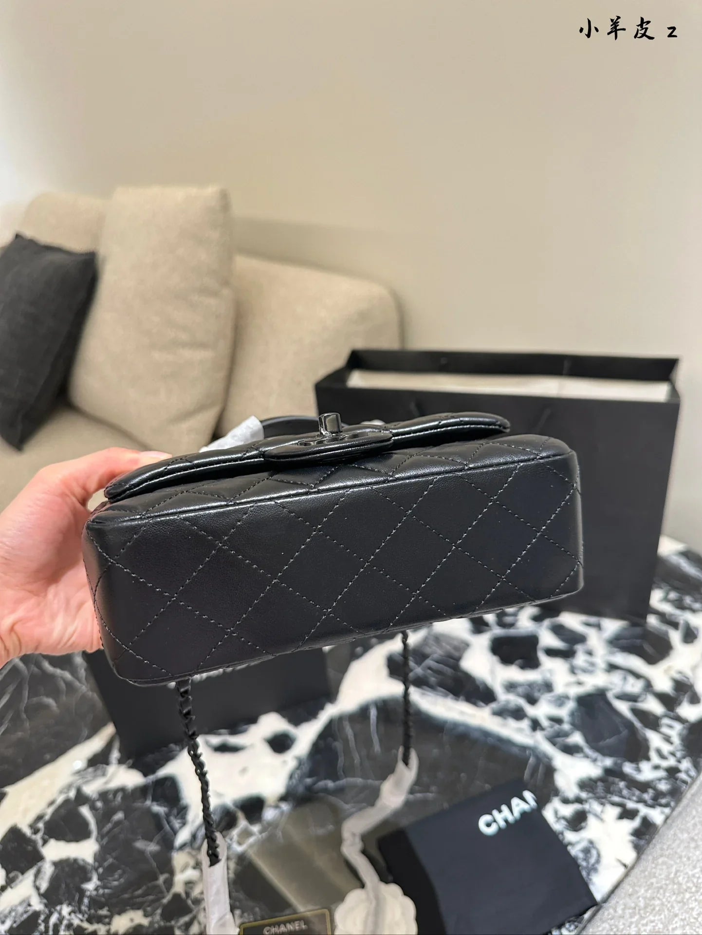 CHANEL Classic Black Lambskin Tote Bag 20_13_9cm