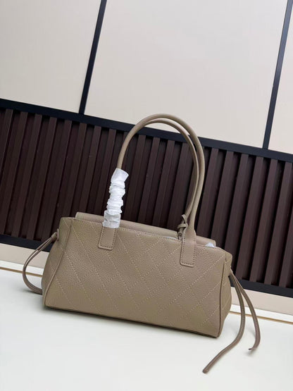 CC SMALL TOTE BAG 30CM TOGO  LEATHER