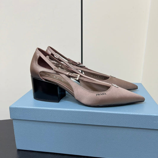 CUT-OUT PUMPS WITH BEAD BUCKLE IN HAZELNUT BEIGE SATIN